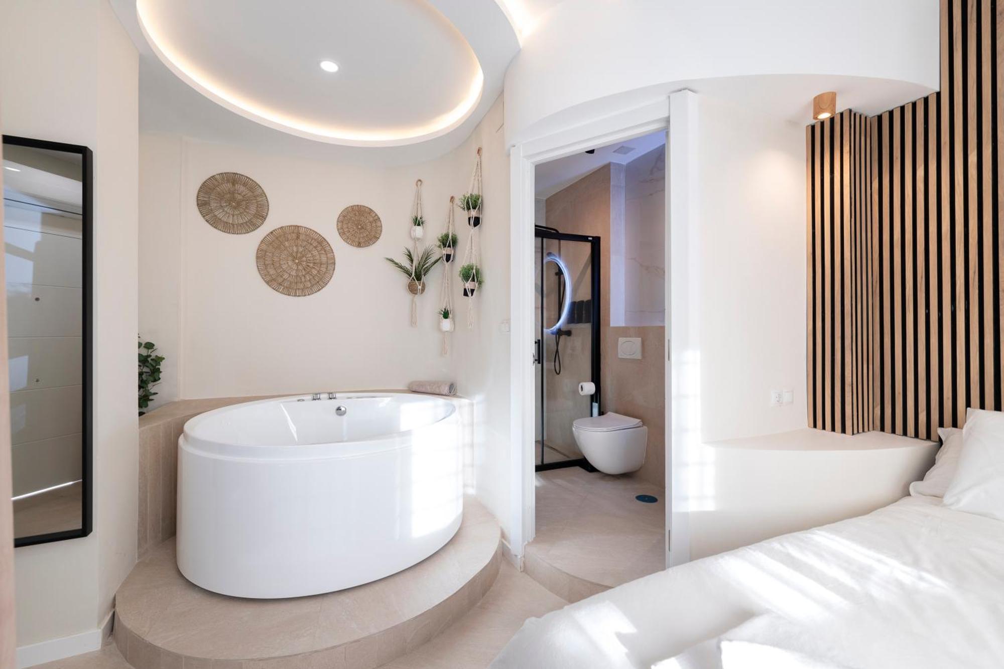 Malaga Boutique V.V Luxury Jacuzzy Leilighet Eksteriør bilde