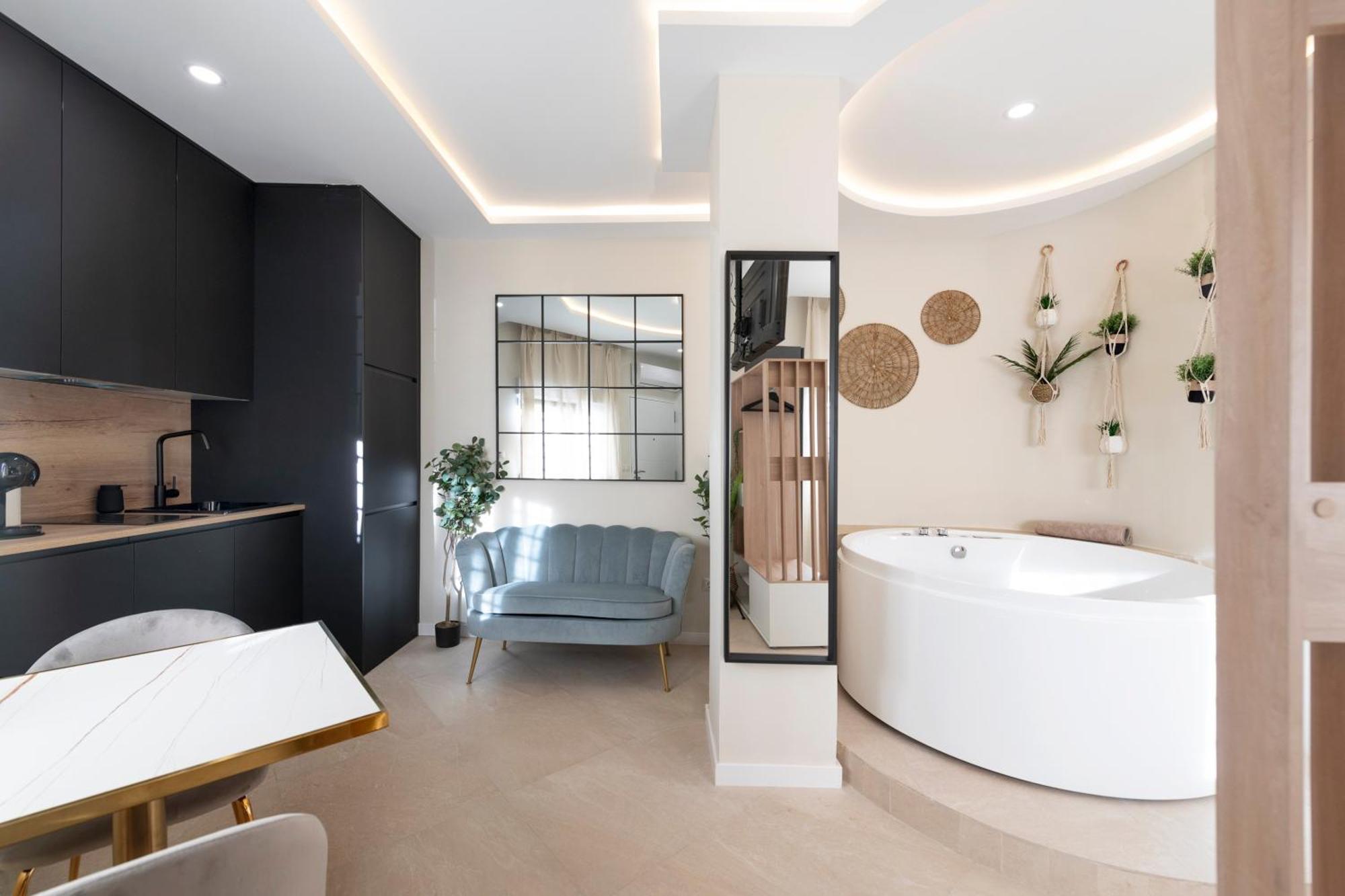 Malaga Boutique V.V Luxury Jacuzzy Leilighet Eksteriør bilde